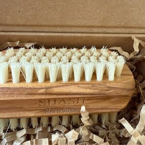 Nail Brush olive wood made in Germany new